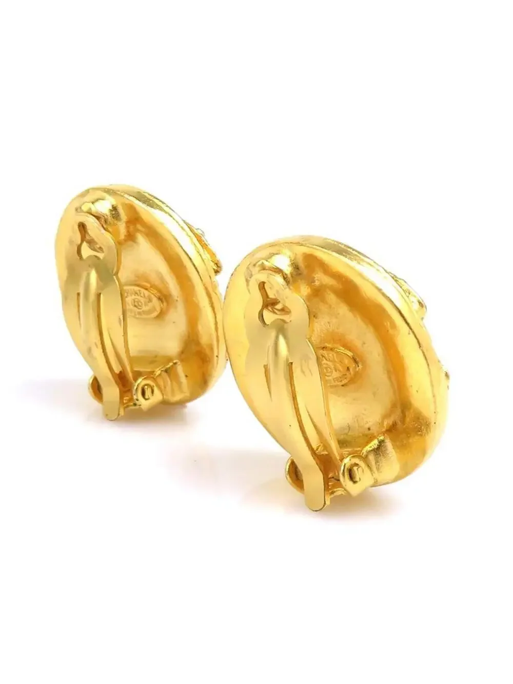 Auth Chanel Vintage Cc Logo Clip On #303022C49B